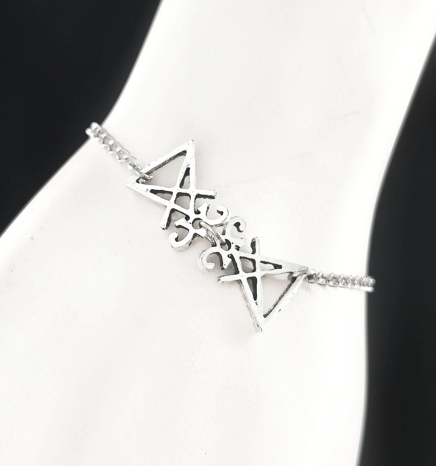 Bracelet gothique unisexe croix satanique argenté fait main, gothique moderne