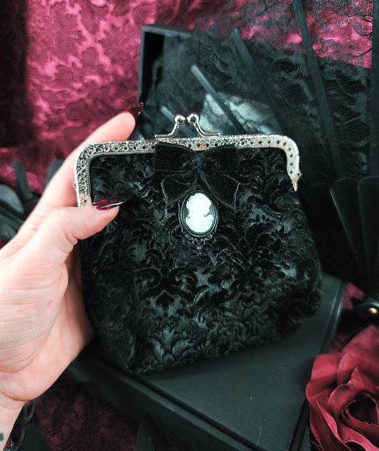 Porte-monnaie Arabesques noires en velours – style gothique romantique fait main