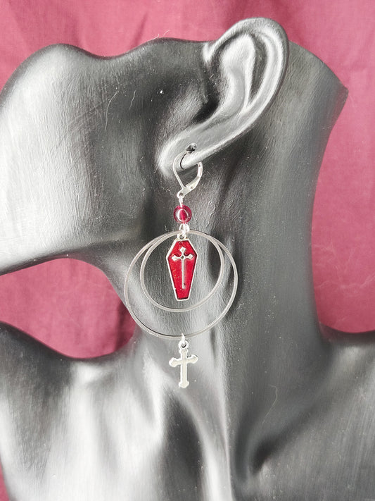 Boucles d'oreilles gothique cercueil avec anneaux en acier inoxydable fait main et unique