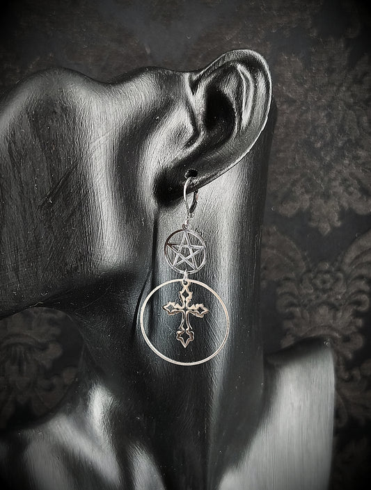Boucles d’oreilles pentacle & croix gothique en acier inoxydable fait main