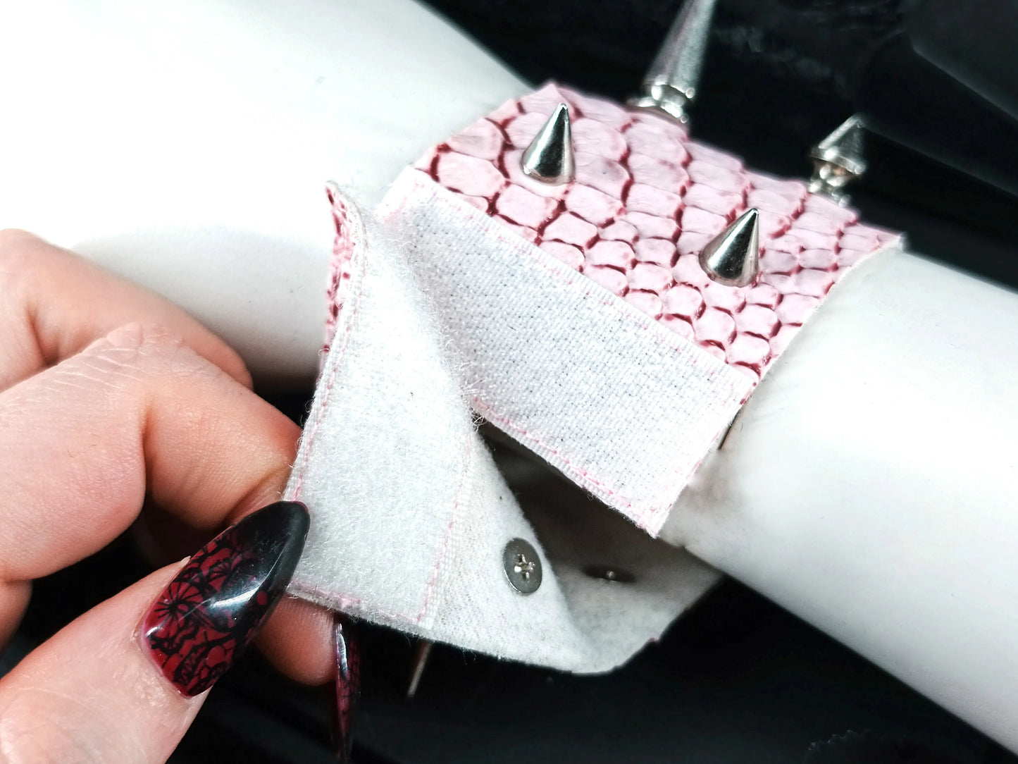 fermeture scratch du bracelet KISS rock