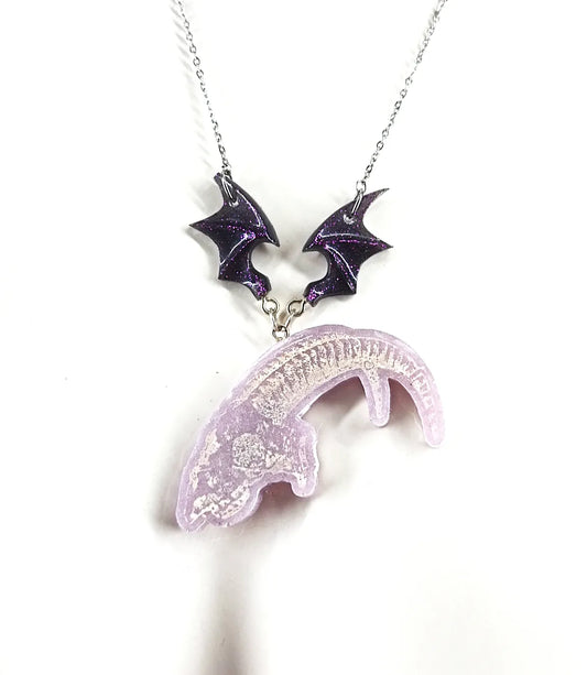 Collier pastel goth crane et aile de démon "Skull Demon Chimera"