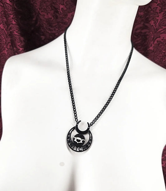 Collier gothique noir fait main avec pendentif lune et os