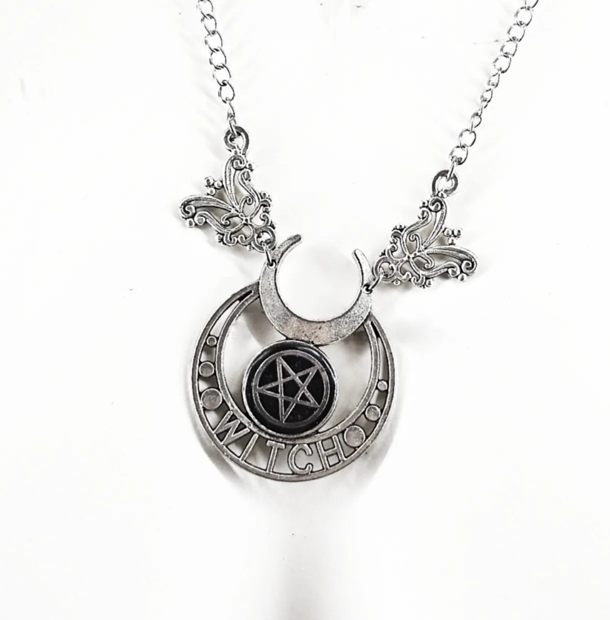 collier lune et arabesques occultes
