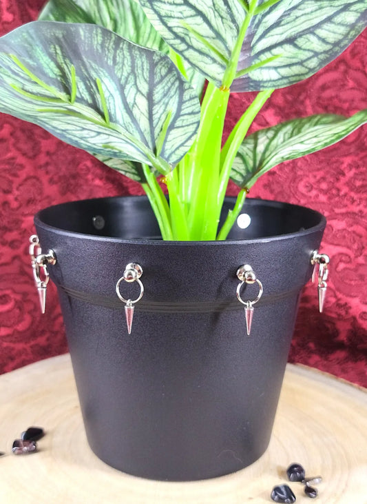 pot gothique pointes tombantes