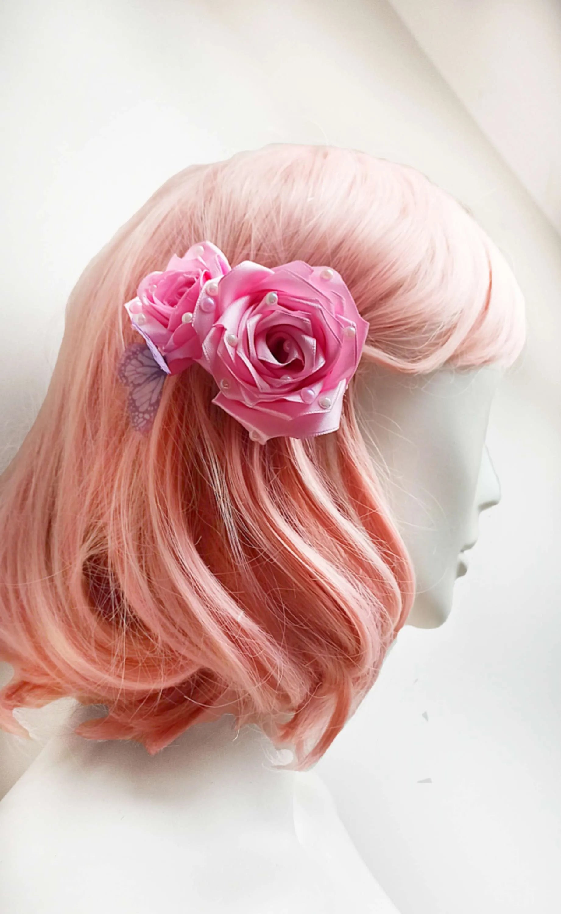 Accessoire Lolita avec roses roses, papillon violet et perles