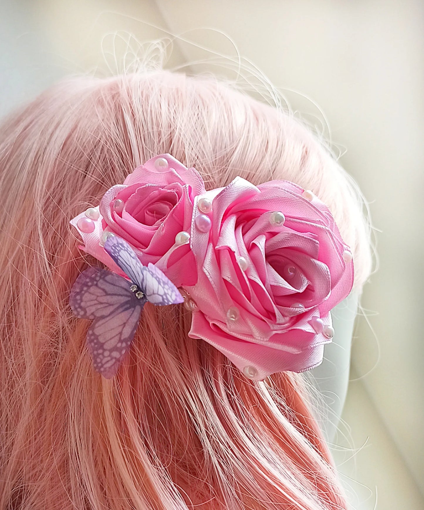 Barrette kawaii romantique avec ruban rose et papillon fait main 