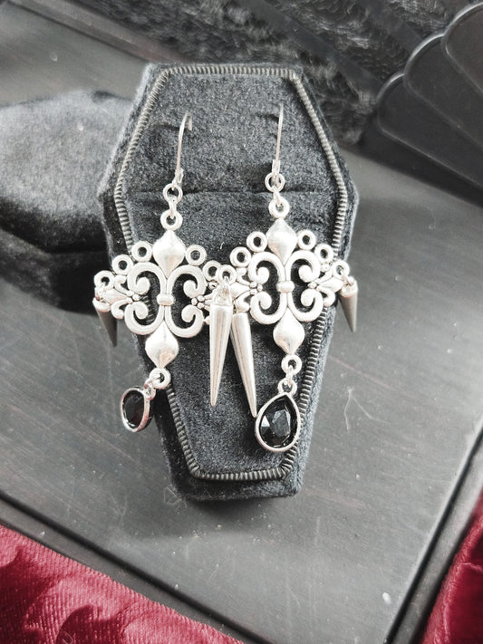 Boucles d'oreilles arabesques gothiques avec perles noires fait main