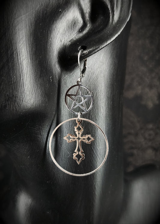 Boucles d’oreilles pentacle & croix gothique en acier inoxydable