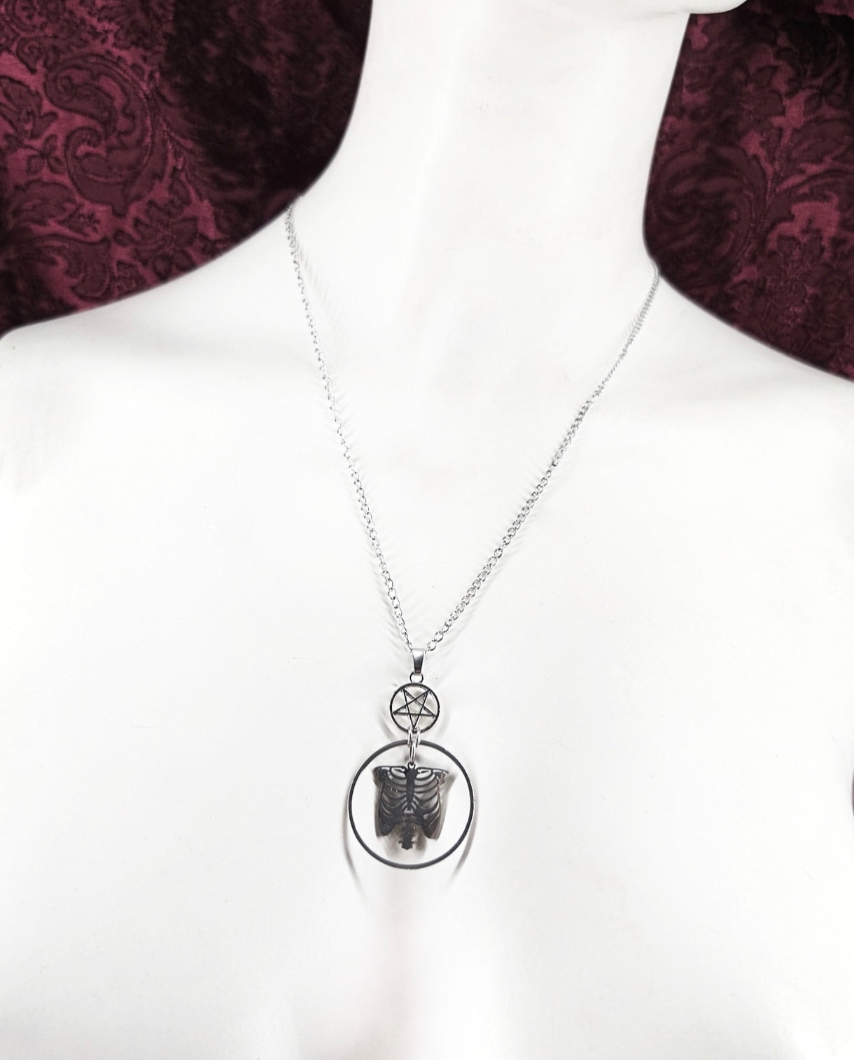 Collier gothique cage thoracique & pentacle en acier inoxydable fait main