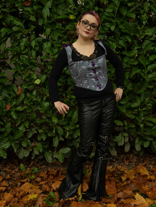 Corset alternatif porté seul ou superposé