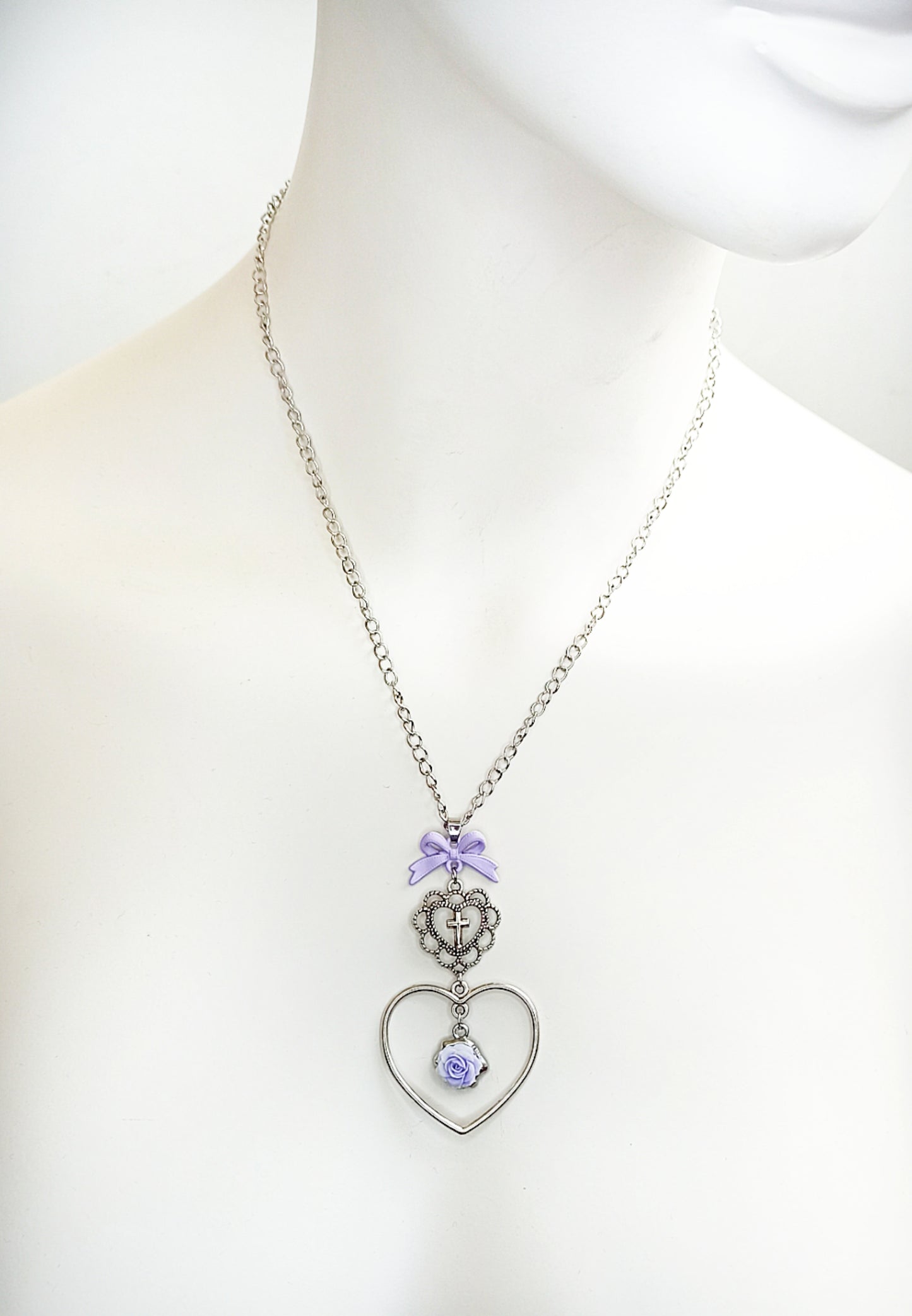 Collier kawaii coeur, rose et noeud violet en acier inoxydable "Sweet Heart" fait main