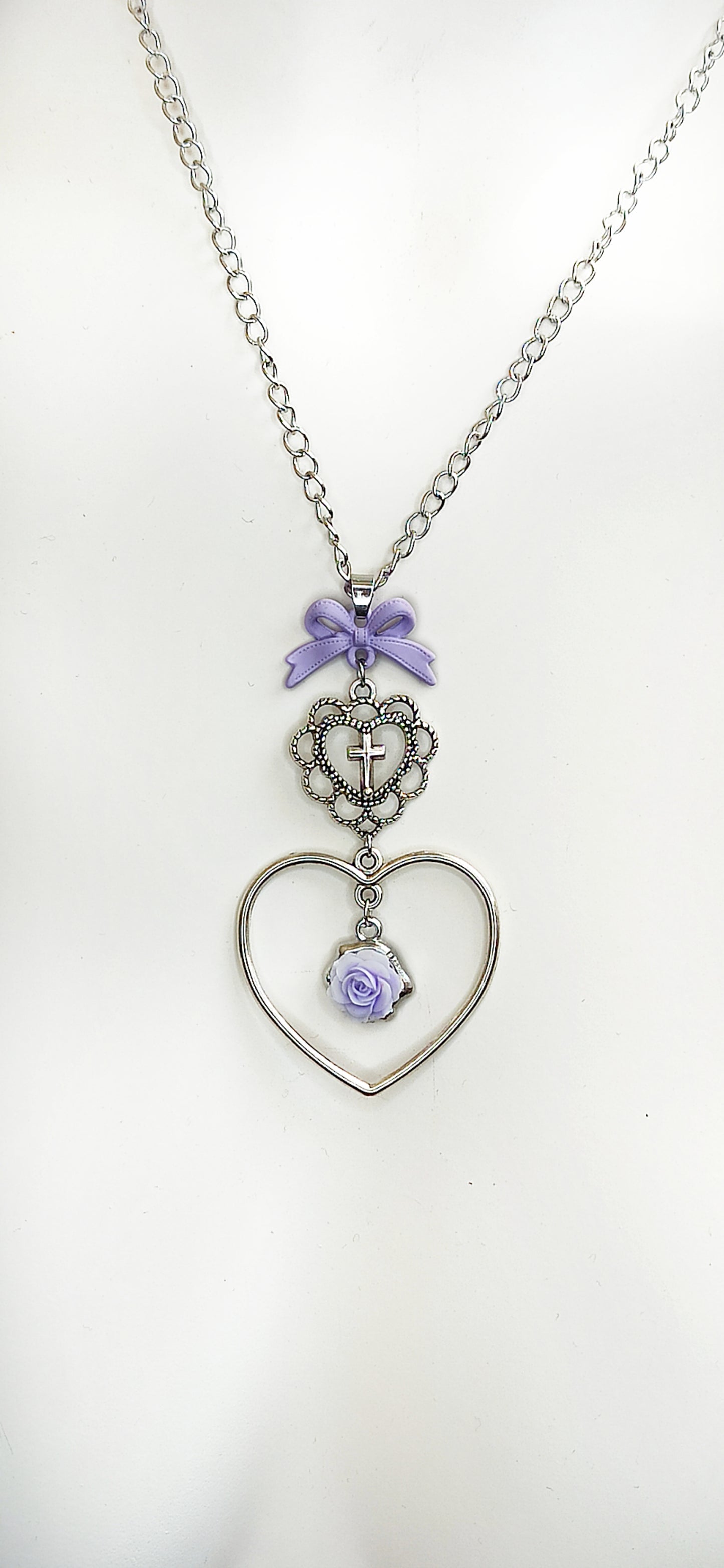 Collier kawaii coeur, rose et noeud violet en acier inoxydable "Sweet Heart" fait main