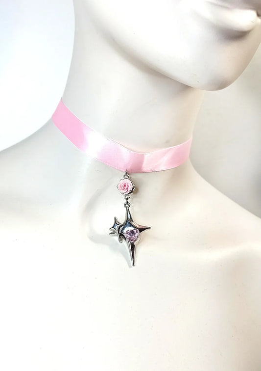 Ras de cou kawaii avec étoile et rose, de couleur rose "Dreaming Star" fait main