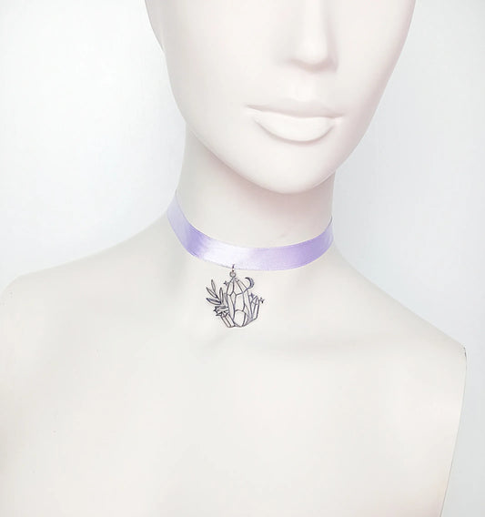 Vue d'ensemble du ras de cou pastel goth kawaii cristal en acier inoxydable fait main