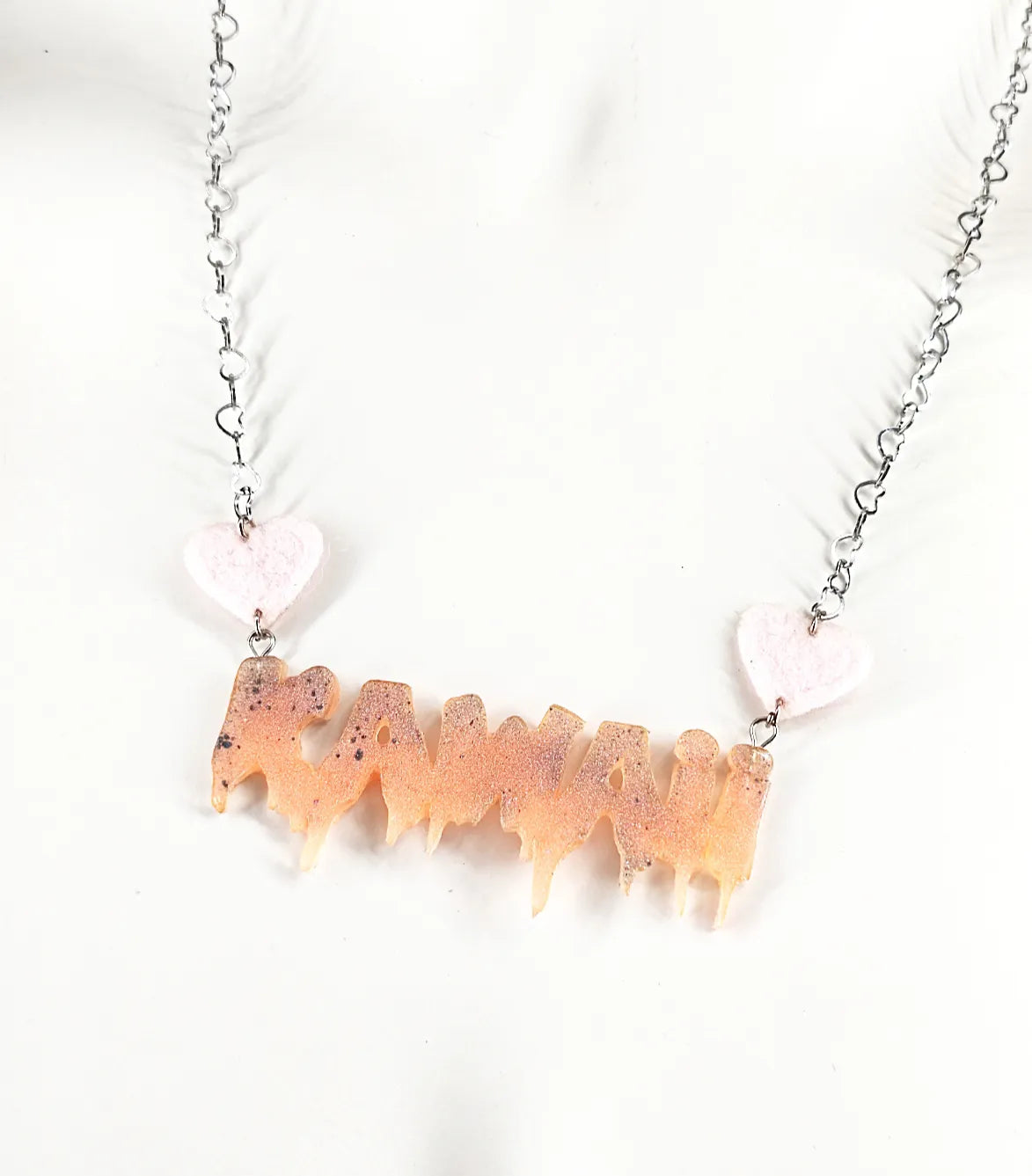 Collier kawaii avec coeur rose "Kawaii Desu" fait main