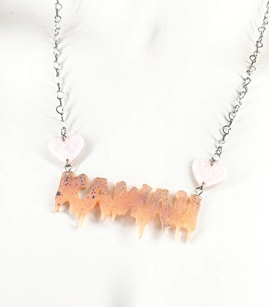 Collier kawaii avec coeur rose "Kawaii Desu" fait main