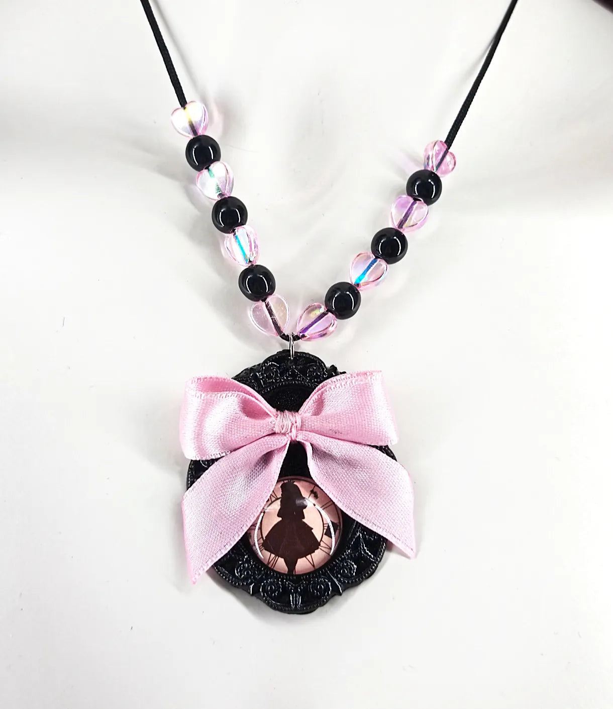 bijou kawaii dark fait main alice 