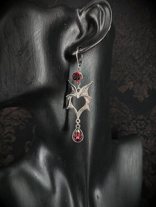 boucles d'oreilles gothique romantique avec coeur et perle
