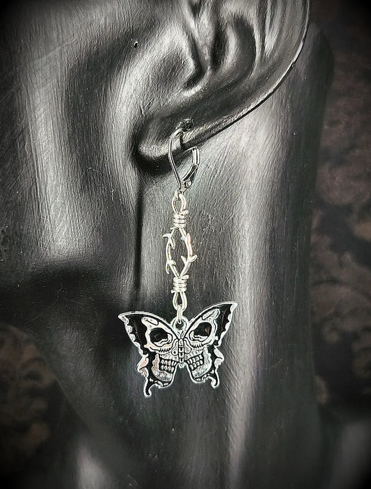 boucles oreilles gothiques papillon