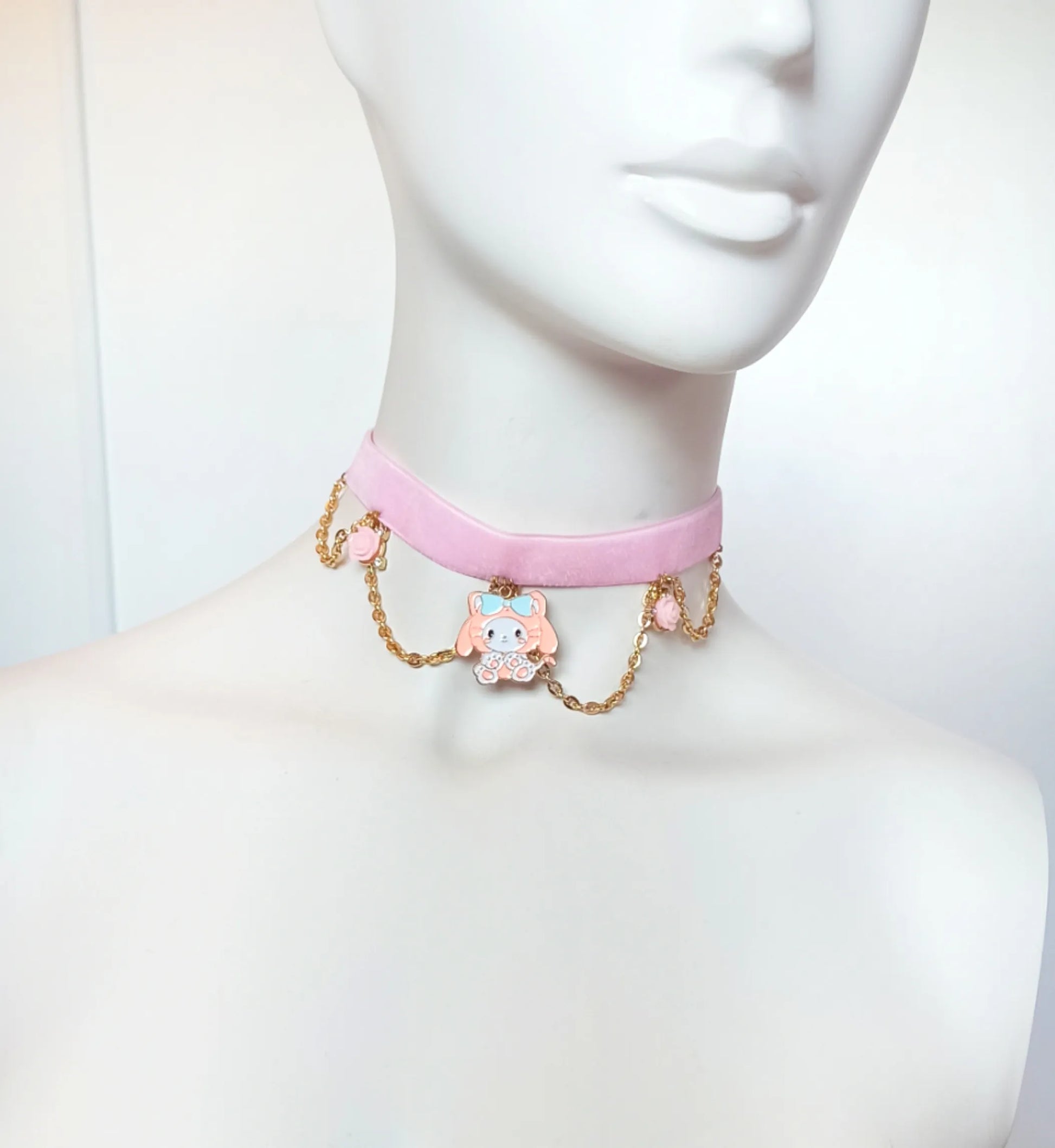 ras de cou sweet lolita My Melody avec fleurs et chaines fait main 